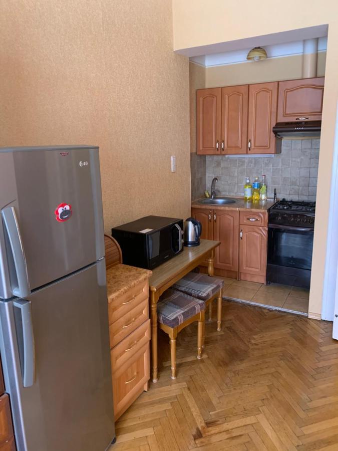 Apartment On Hoholya Street Çernivtsi Dış mekan fotoğraf